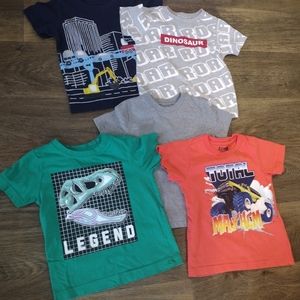Lot of boy's graphic tees size 2T